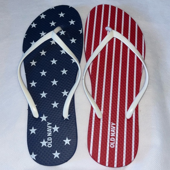New Old Navy Patriotic Flip Flops Stars & Stripes Red White Blue July 4 - Picture 1 of 2
